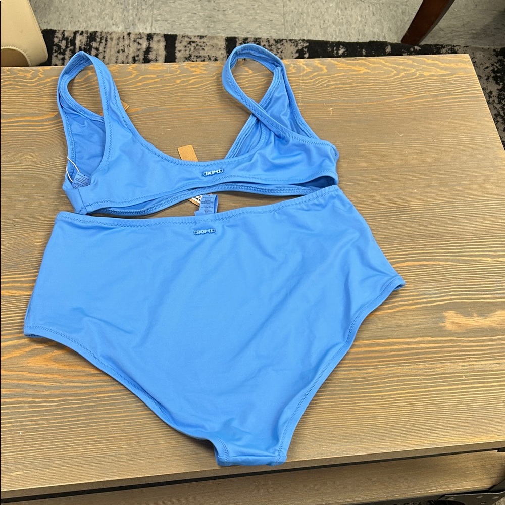 SKIMS Bikin Set in TIDE- Medium - Picture 6 of 7